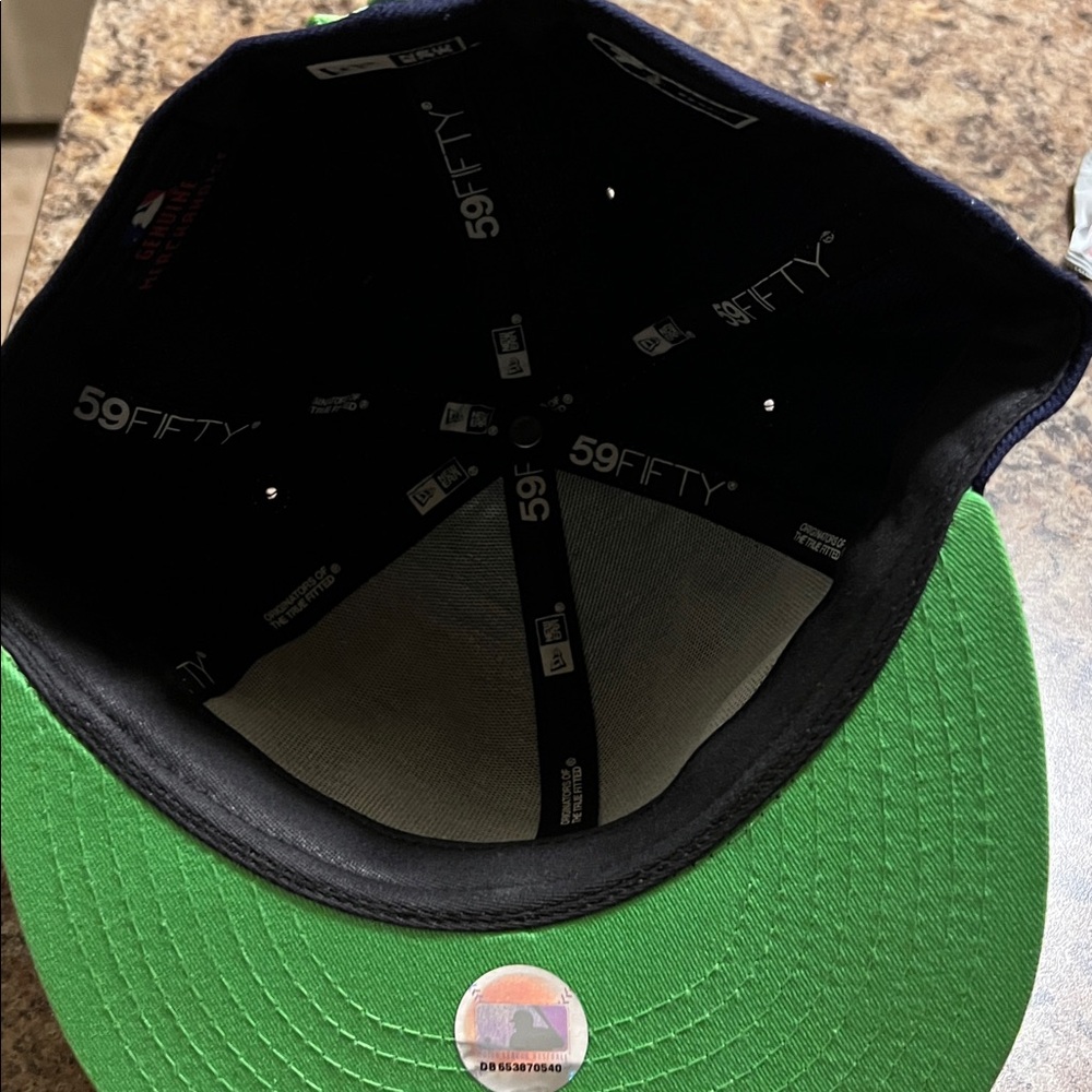 New Era 5950 sz 7 1/2 NY Hat - Navy and Lime Green - Picture 3 of 4
